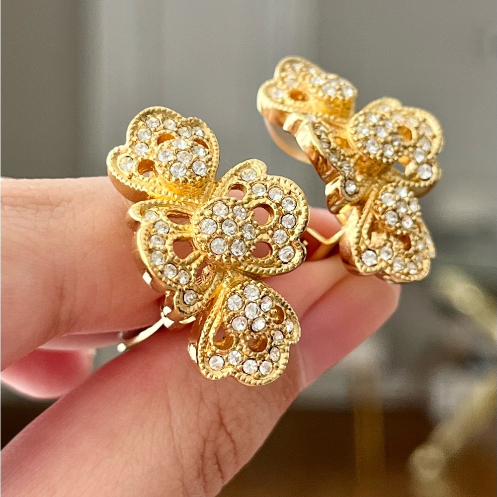 Vintage Christian Dior Lace Ribbon Flower Bow Tie Rhinestone Hoop Gold Earrings - Picture 3 of 7
